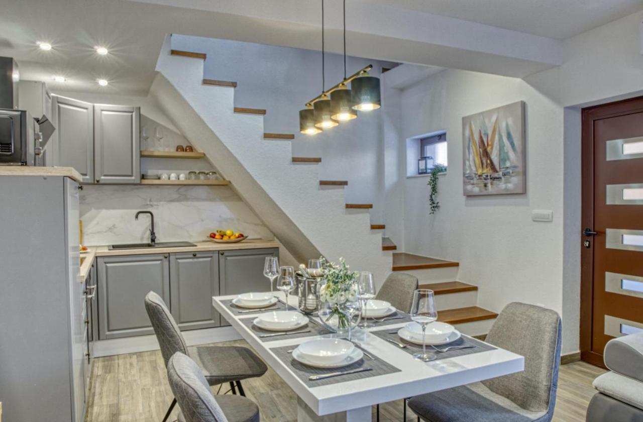 דירות Su Casa - At Kastela Oldtown מראה חיצוני תמונה